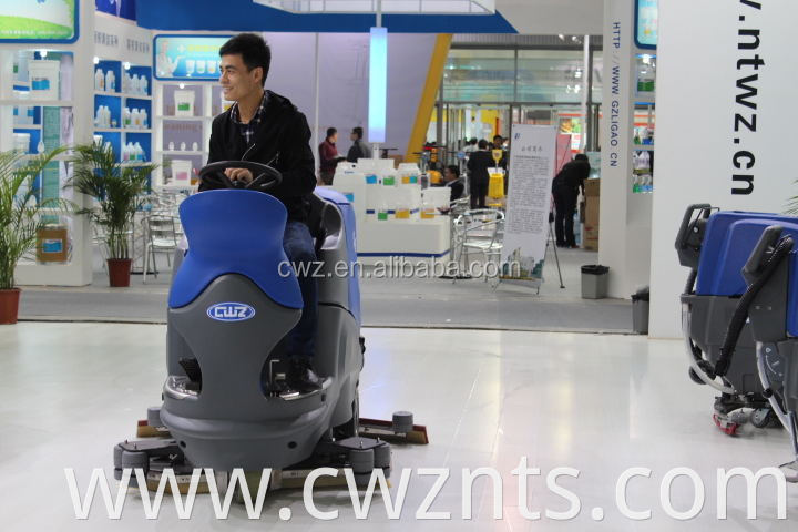 high efficient ride on scrubber in stock used in airport and shopping mall